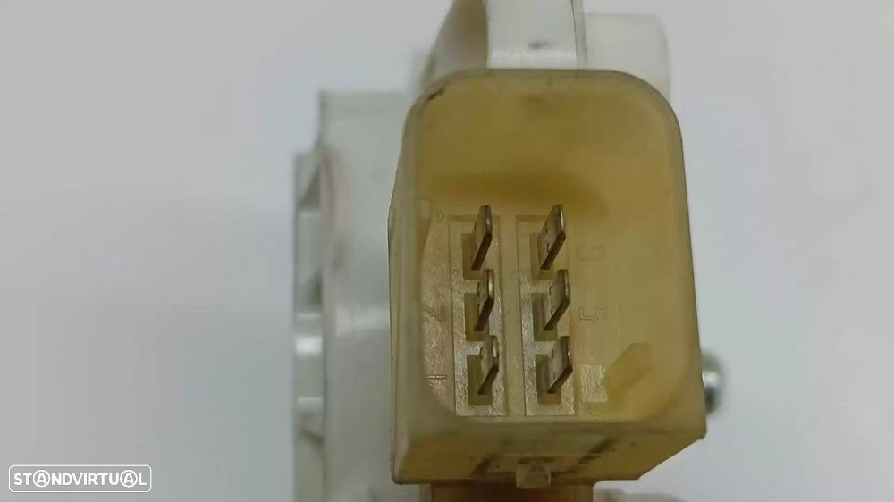MOTOR ELEVADOR DE VIDRO FRONTAL DIREITO MERCEDES-BENZ CLASSE E 2003 -A2118203042 - 4