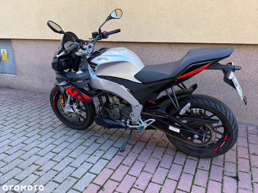 Aprilia Tuono - 7