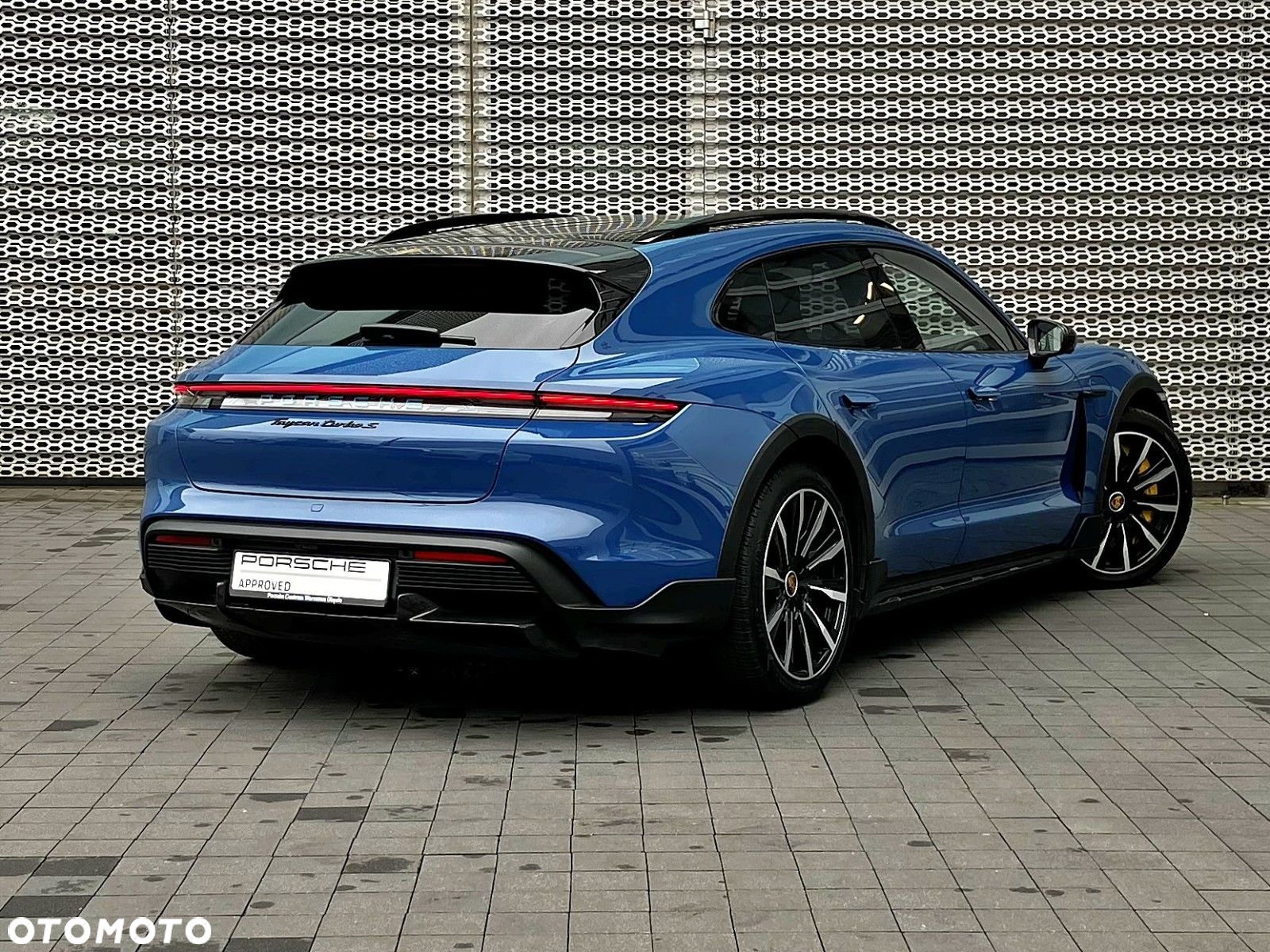 Porsche Taycan Turbo S - 5