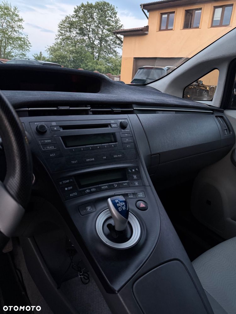 Toyota Prius - 11