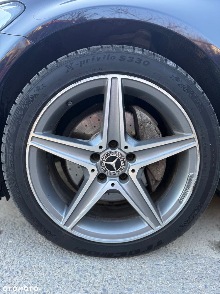 Mercedes-Benz Klasa C 220 d 4-Matic 9G-TRONIC - 29
