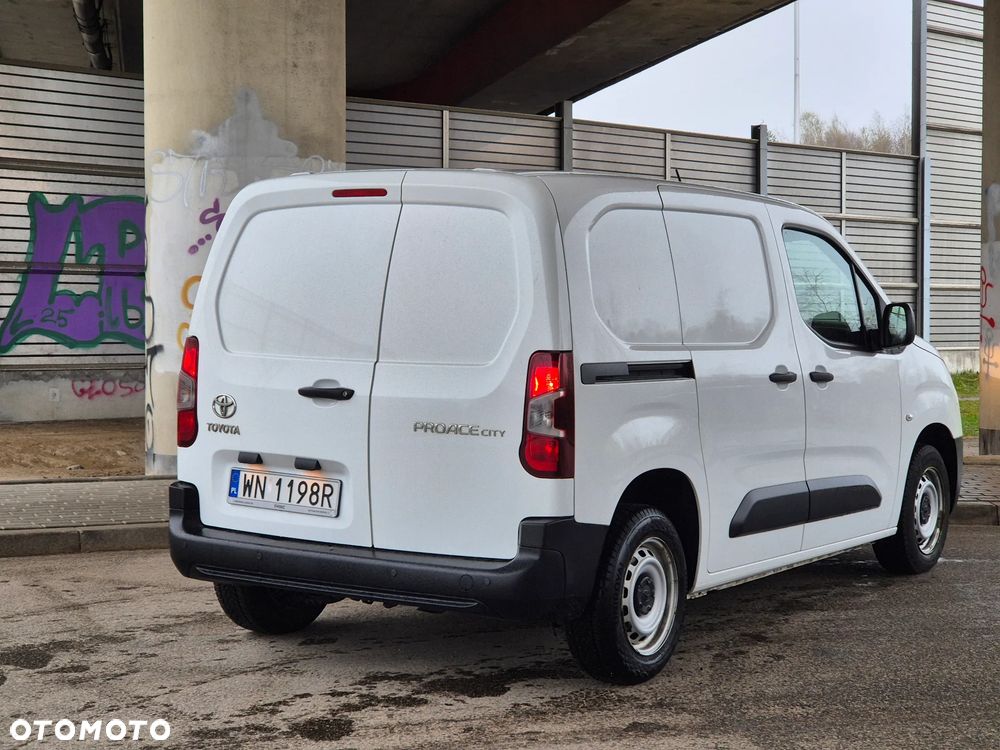 Toyota Proace City - 15