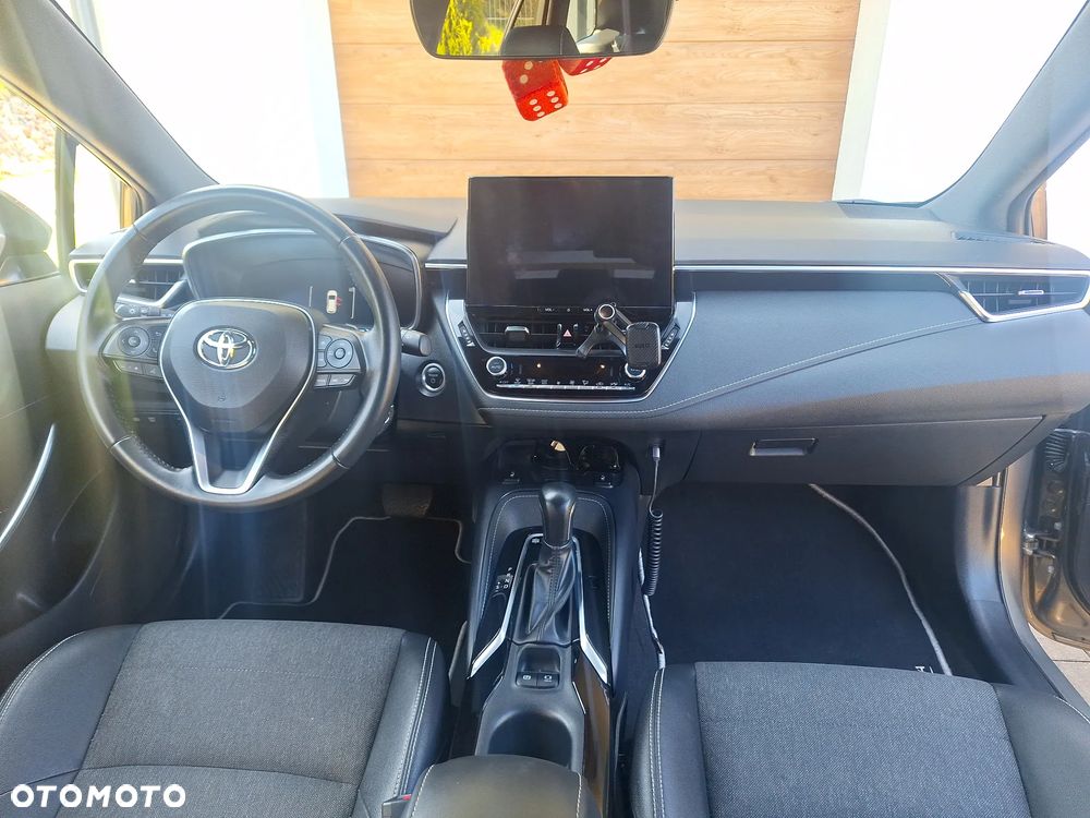 Toyota Corolla - 17