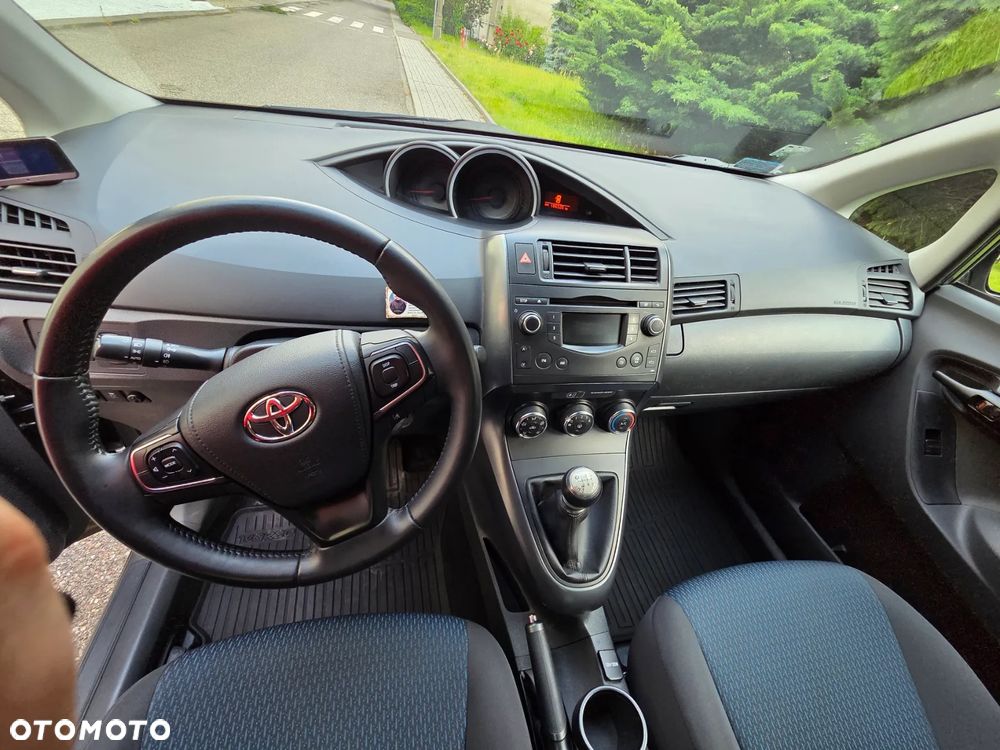 Toyota Verso 1.6 Active - 13