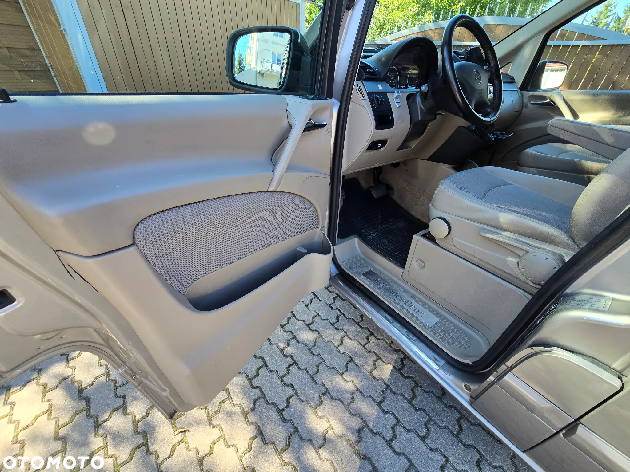 Mercedes-Benz Viano - 9