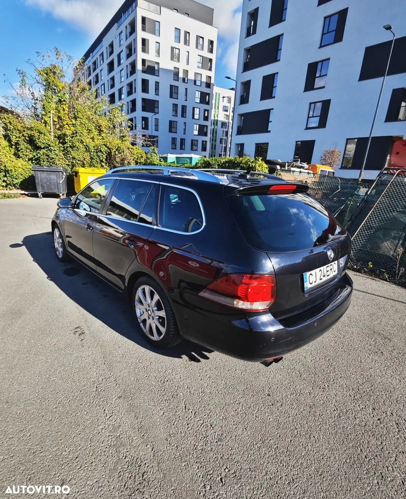 Volkswagen Golf 2.0 TDI Trendline DSG - 12