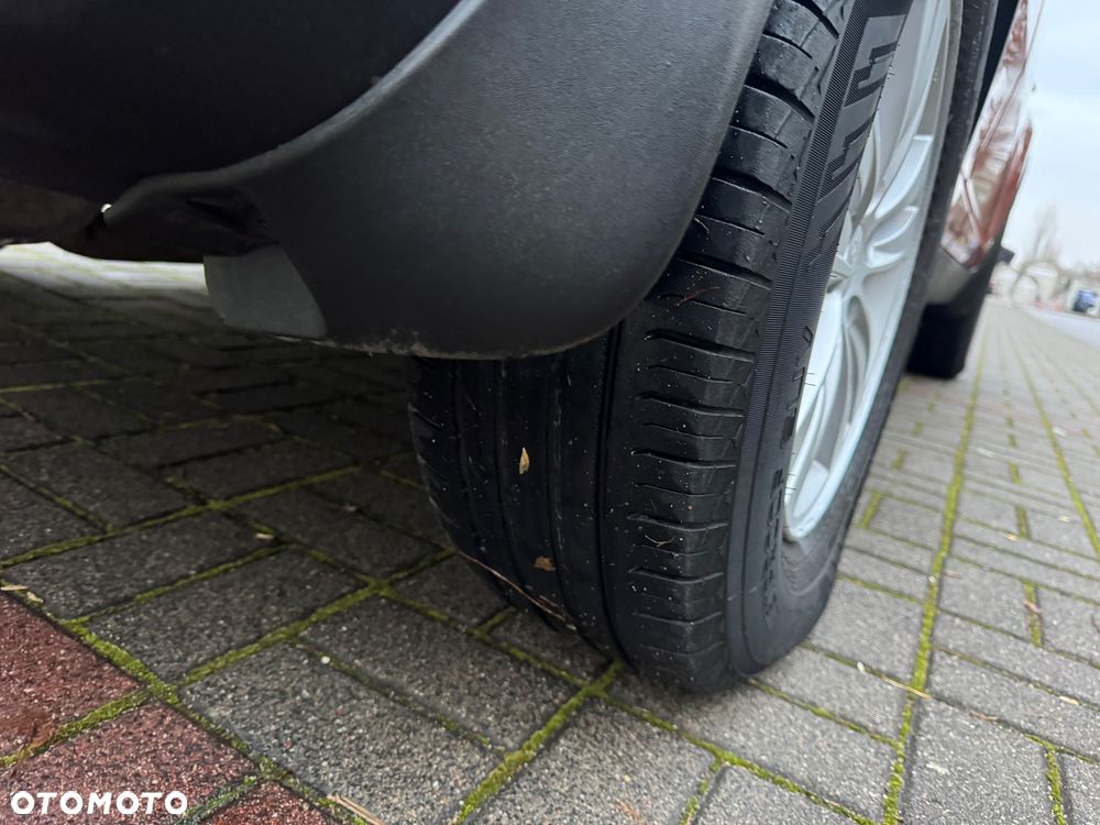 Kia Sportage 2.0 L 2WD - 16