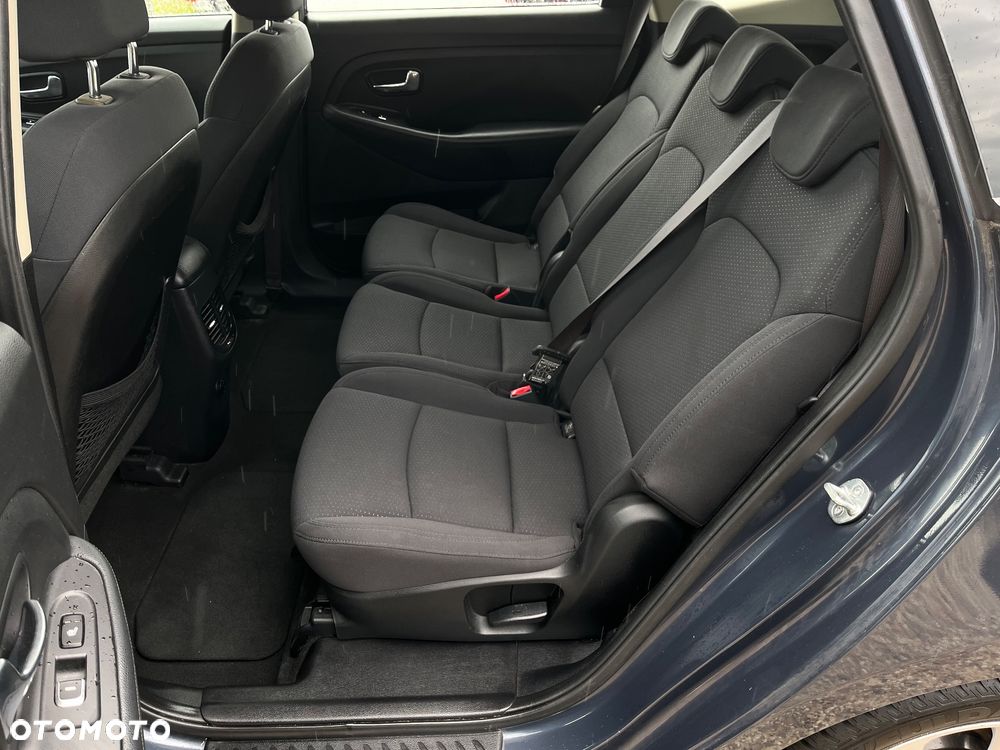 Kia Carens 1.6 GDI M - 17