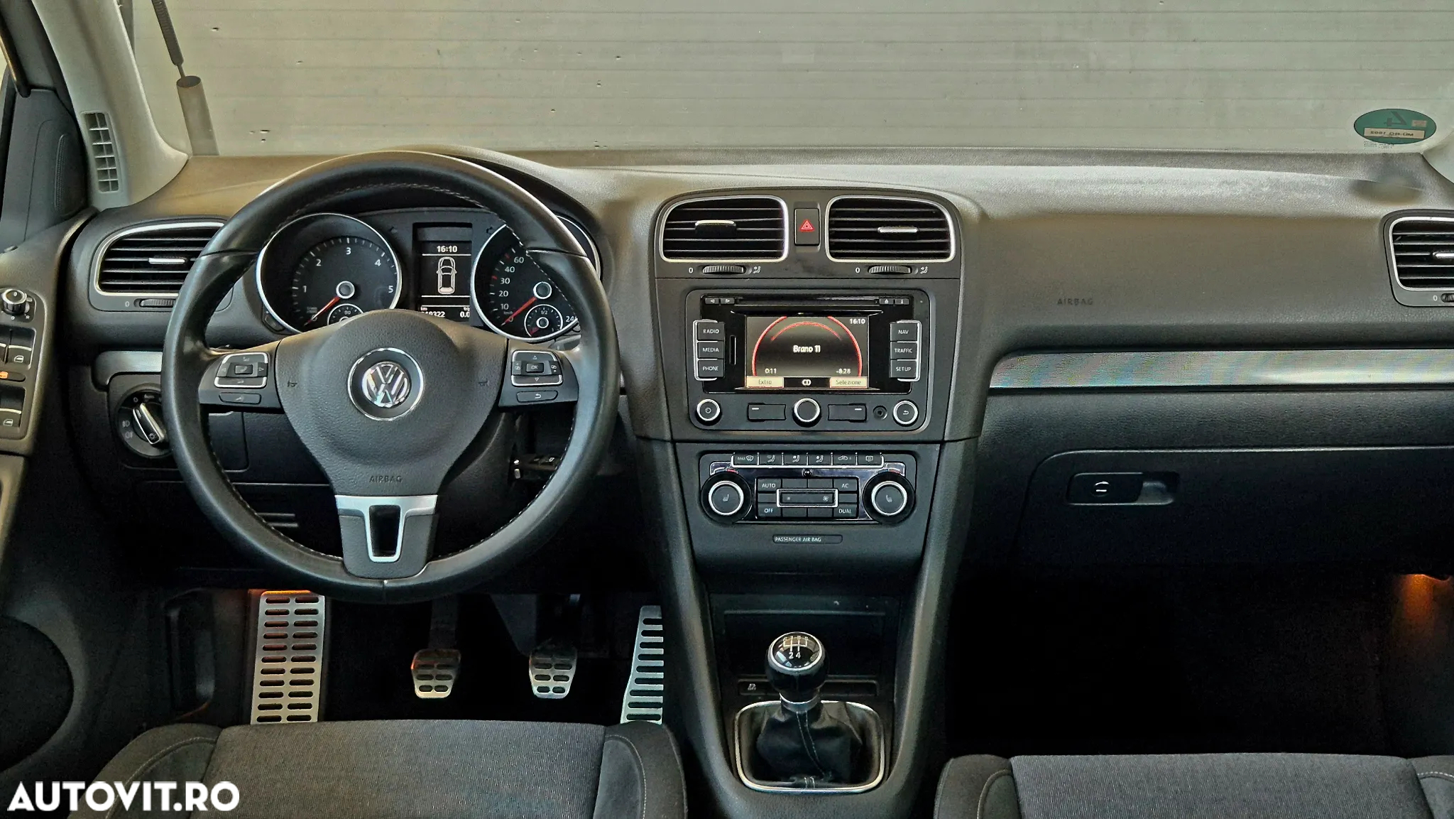 Volkswagen Golf 1.6 TDI DPF BlueMotion Technology Style - 8