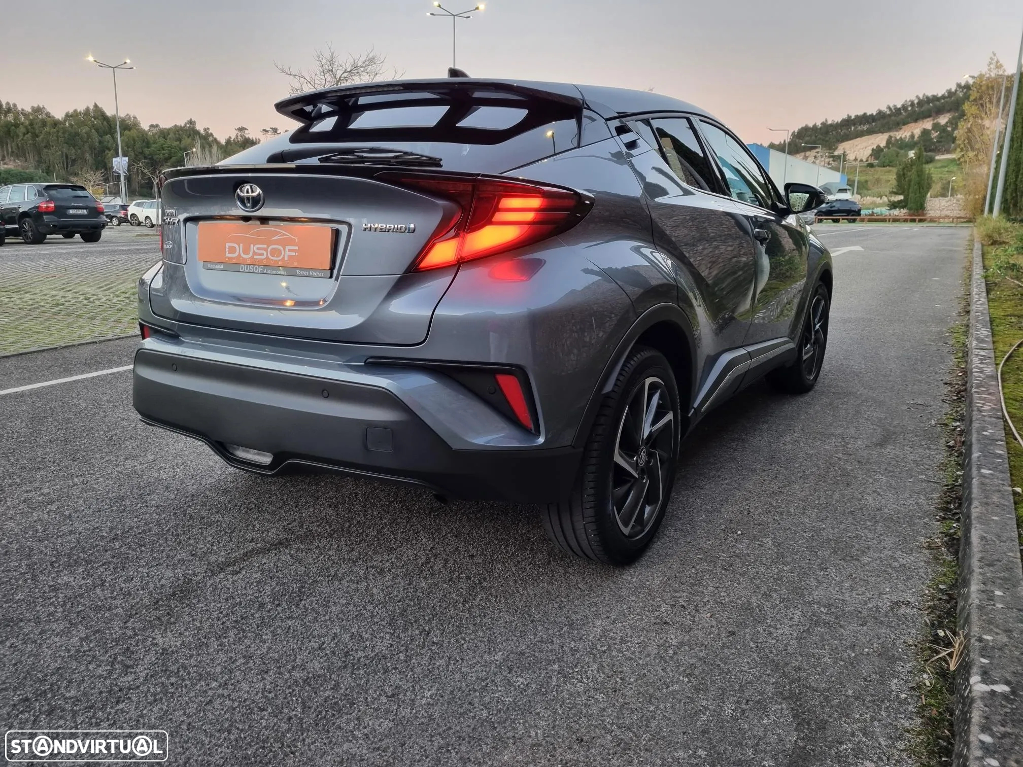 Toyota C-HR 1.8 Hybrid Square Collection - 10
