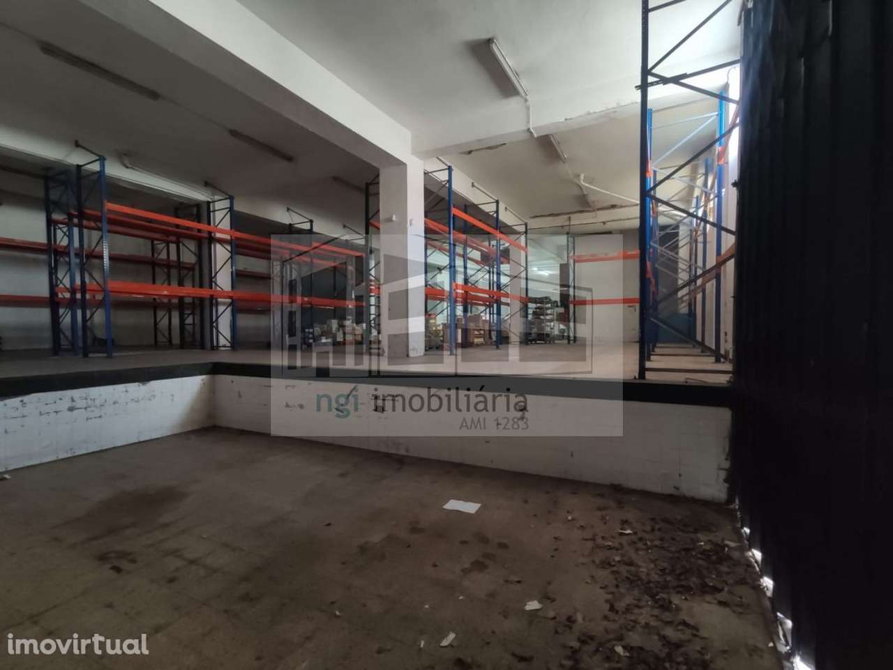 Armazém em S. João da Talha - Grande imagem: 3/60