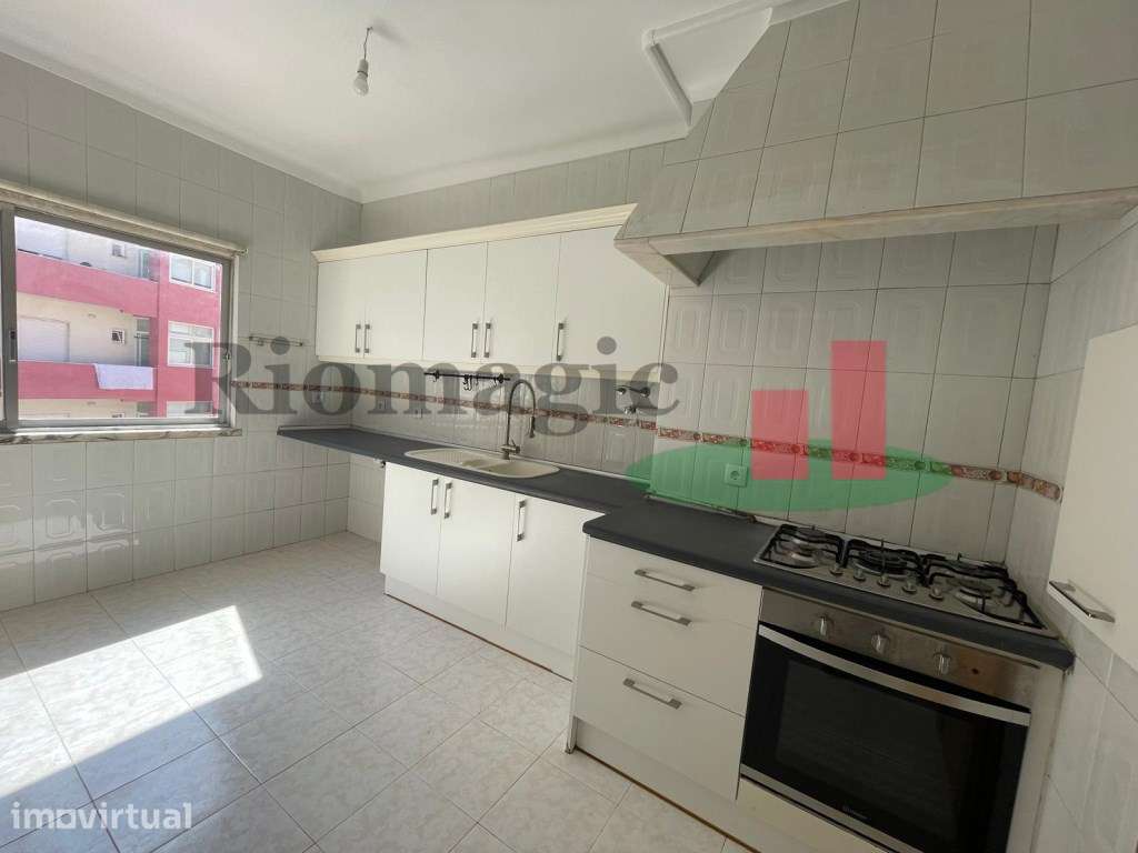 Apartamento T4 nas Mercês - Rio de Mouro - Grande imagem: 3/31