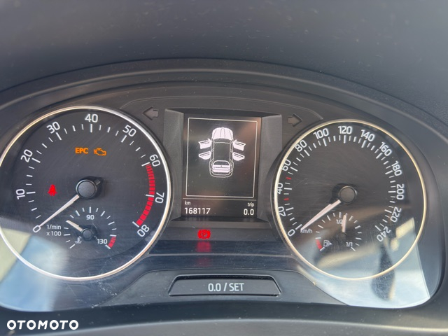 Skoda RAPID - 10