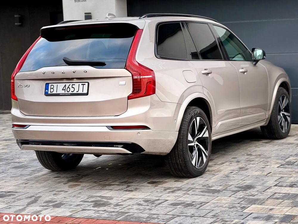 Volvo XC 90 - 7