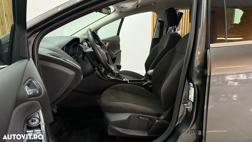 Ford Focus 1.0 EcoBoost Titanium - 16