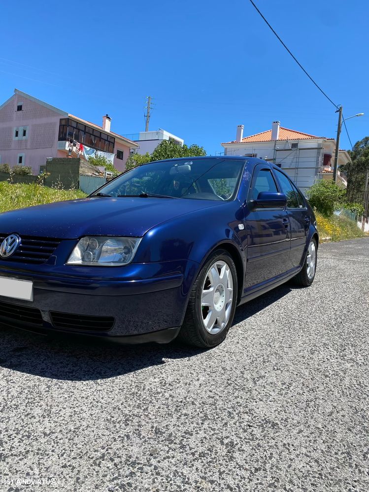 Volkswagen Bora 1.9 TDi Highline — fotografia 2