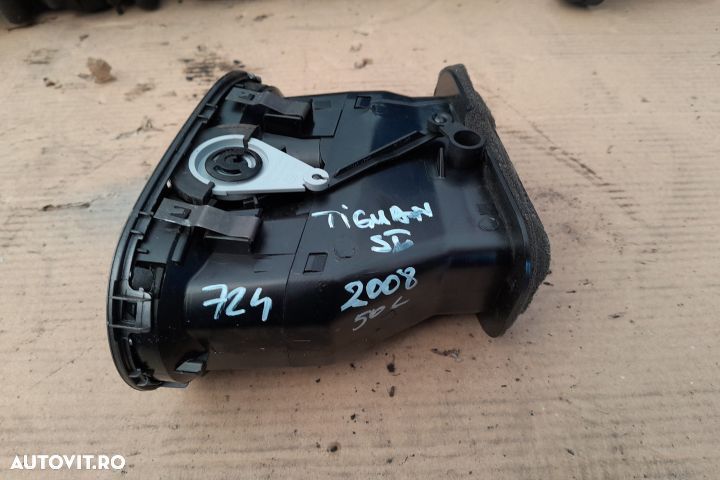 Grila ventilatie bord stanga Volkswagen VW Tiguan 1 5N [2007 - 2011] - 1