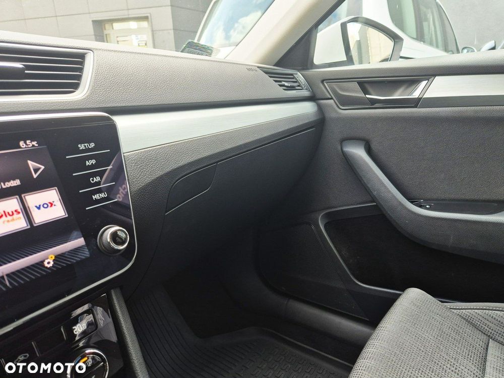 Skoda Superb 1.4 TSI ACT Ambition DSG - 35