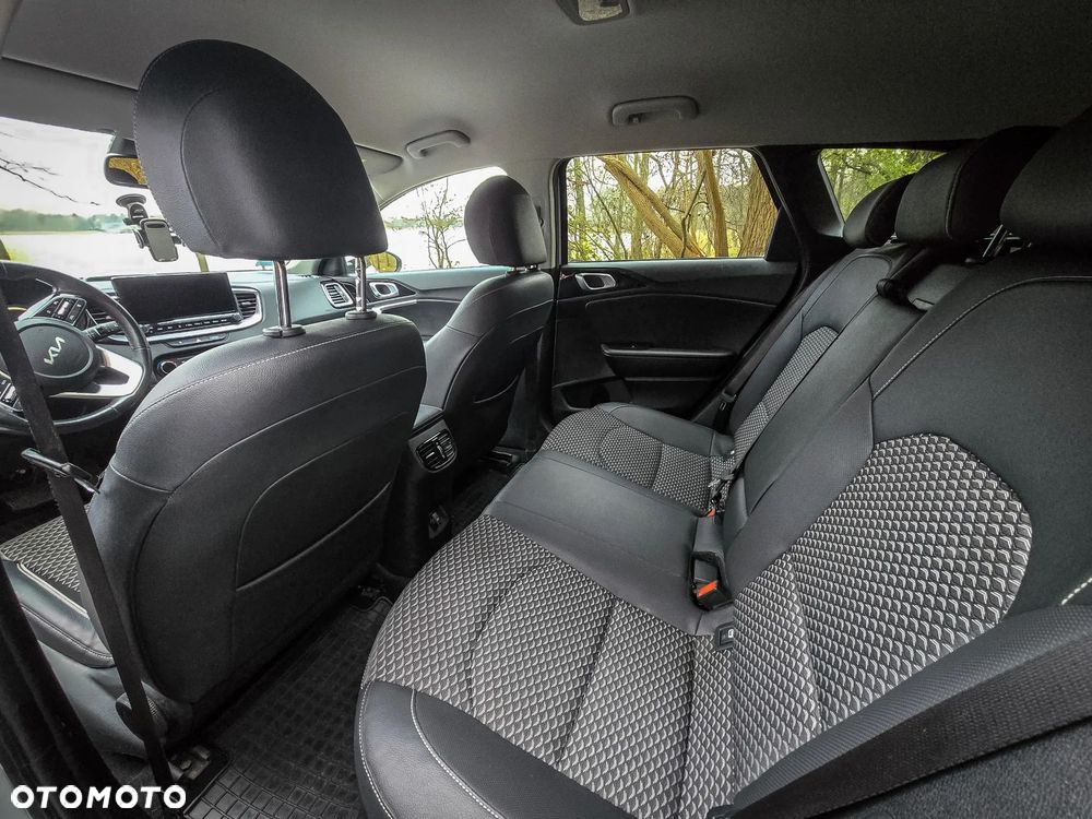 Kia Ceed 1.6 GDI PHEV L Business Line DCT - 7
