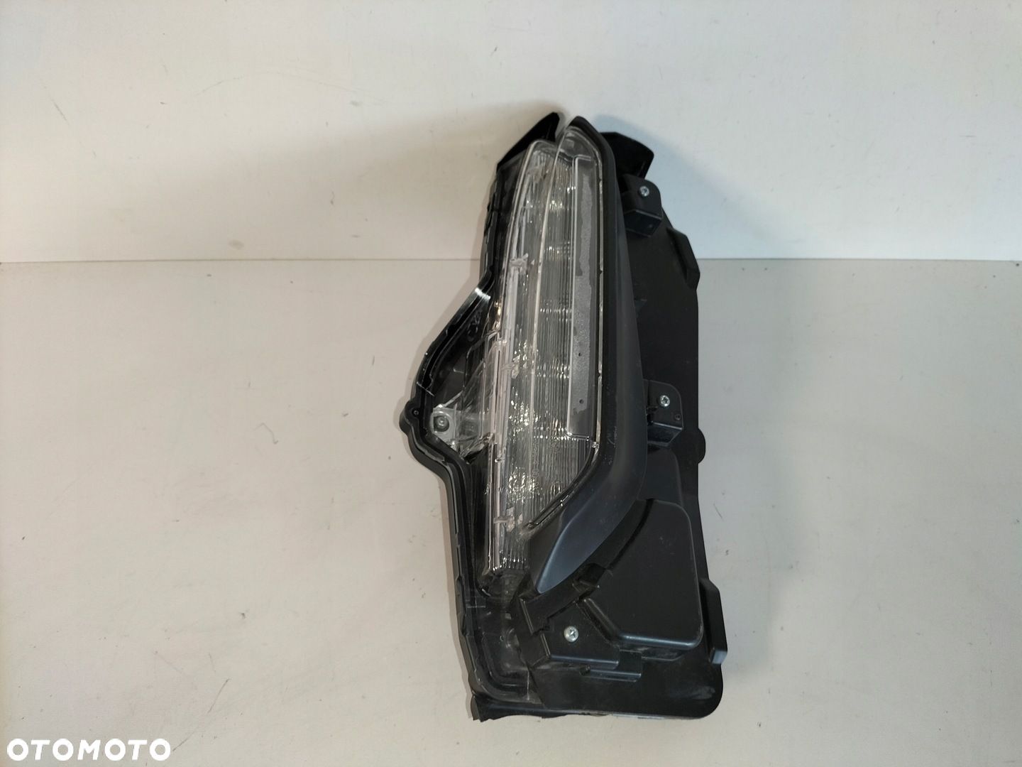 Halogen lampa LED DRL prawy TOYOTA YARIS CROSS 21- - 1