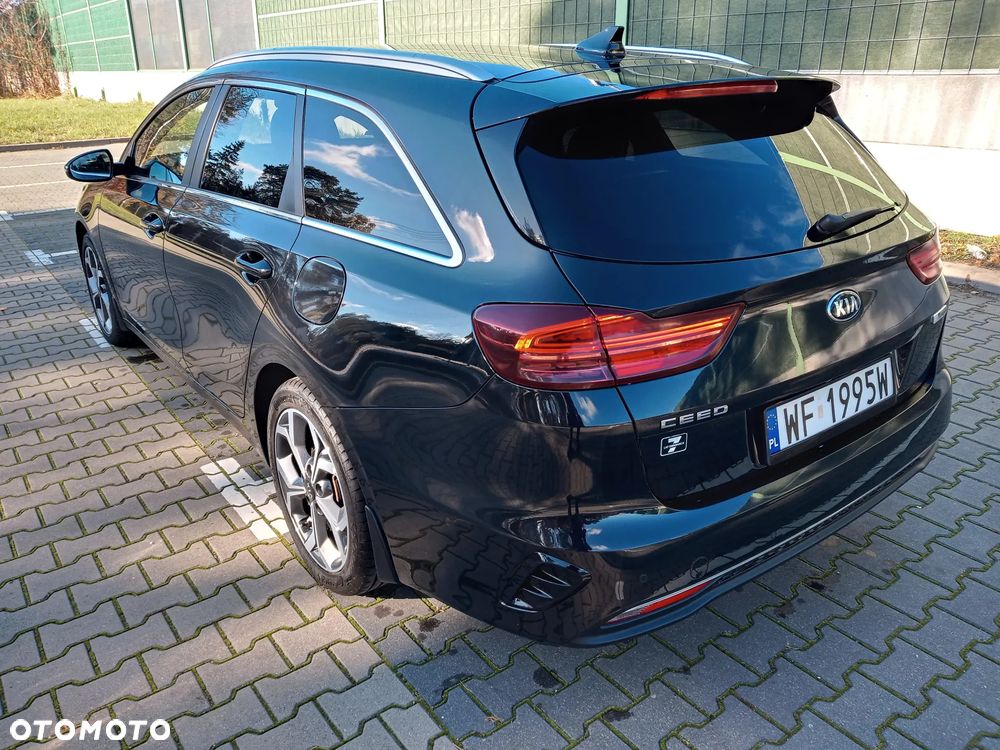 Kia Ceed 1.6 CRDi SCR L Business Line DCT - 7