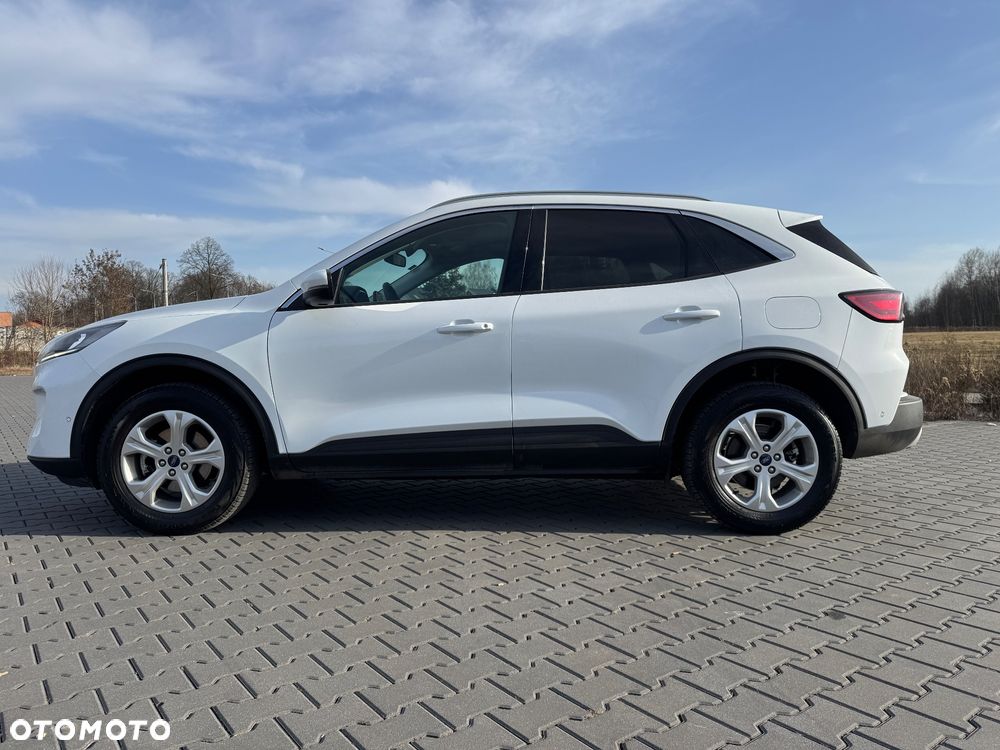 Ford Kuga 2.5 FHEV FWD Titanium - 26