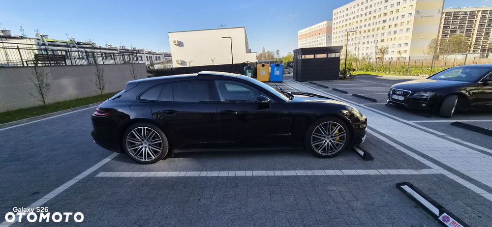 Porsche Panamera 4S - 3