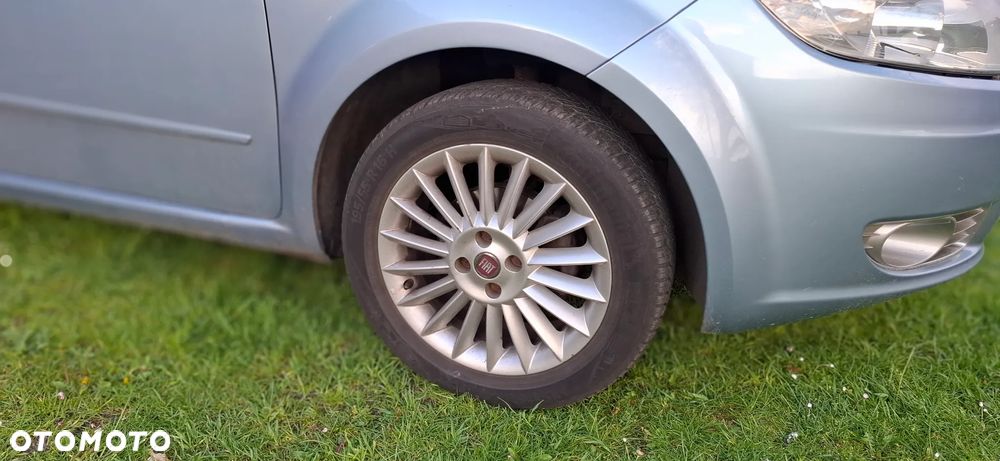 Fiat Linea 1.3 MJ 16V Dynamic - 27