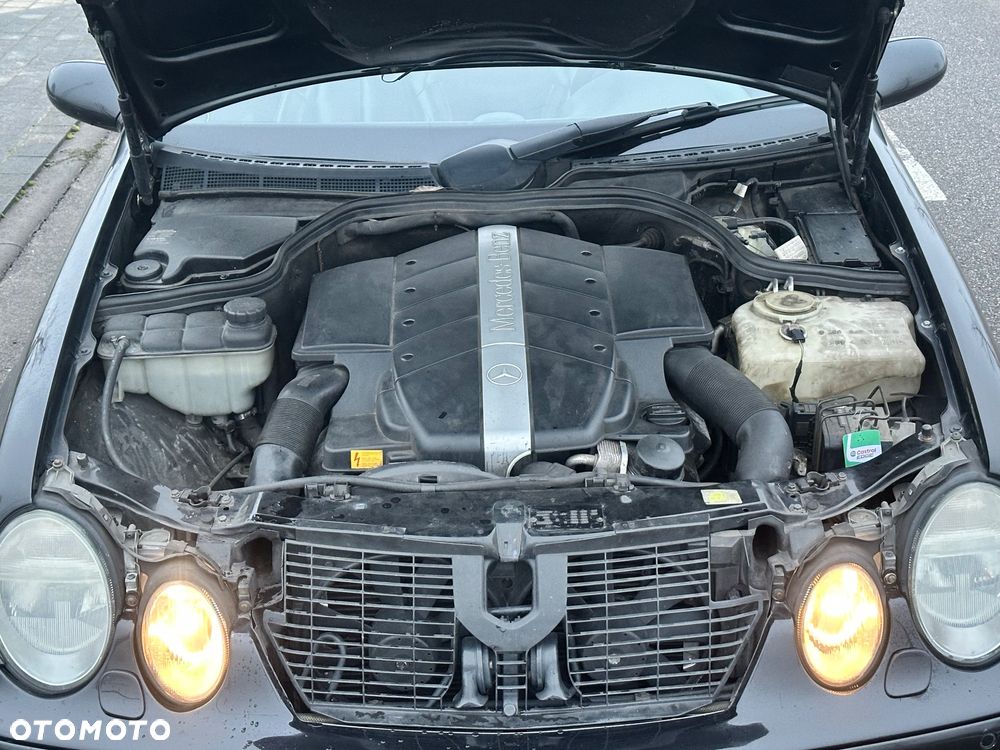 Mercedes-Benz CLK - 32