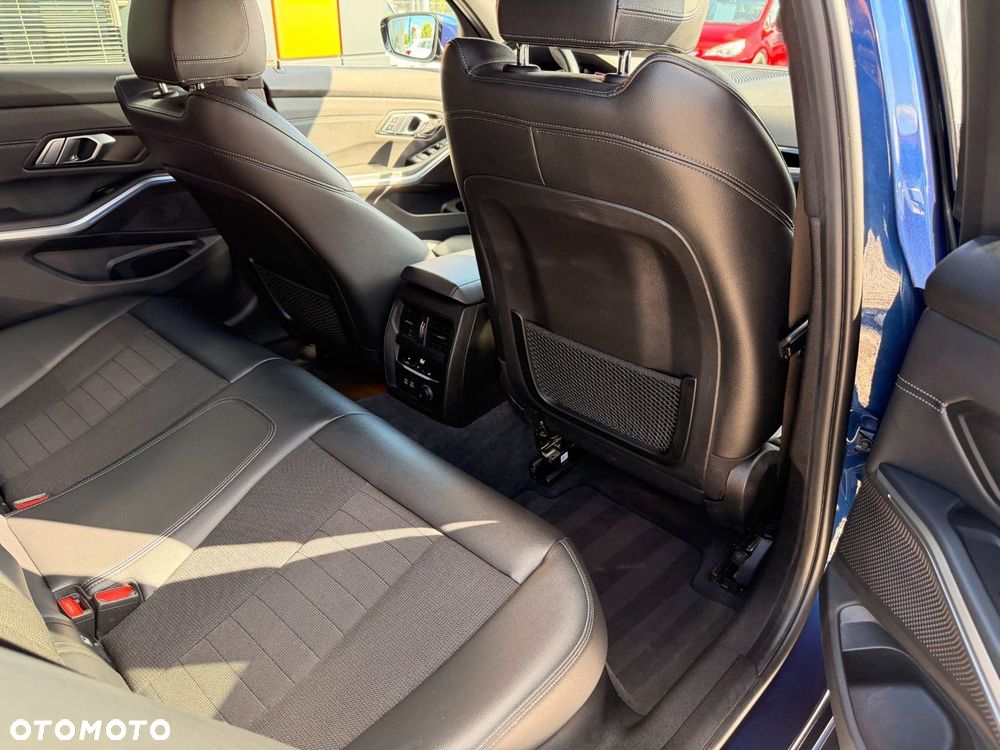 BMW Seria 3 - 15