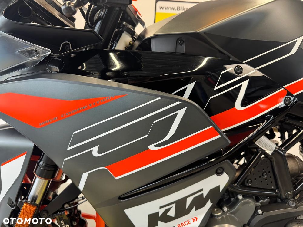 KTM RC 125 - 22