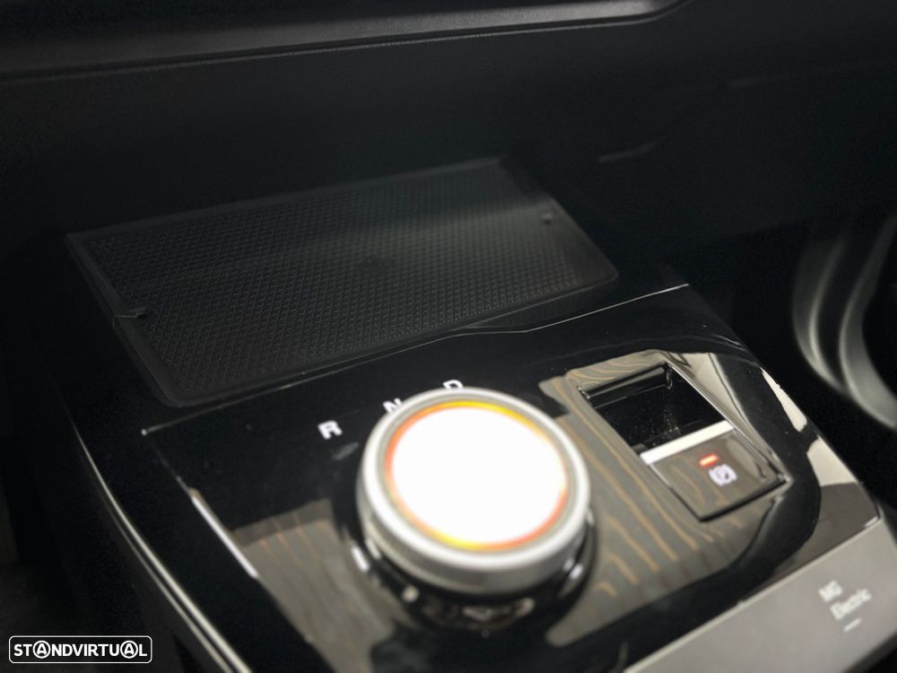 MG MG4 64 kWh Luxury - 15