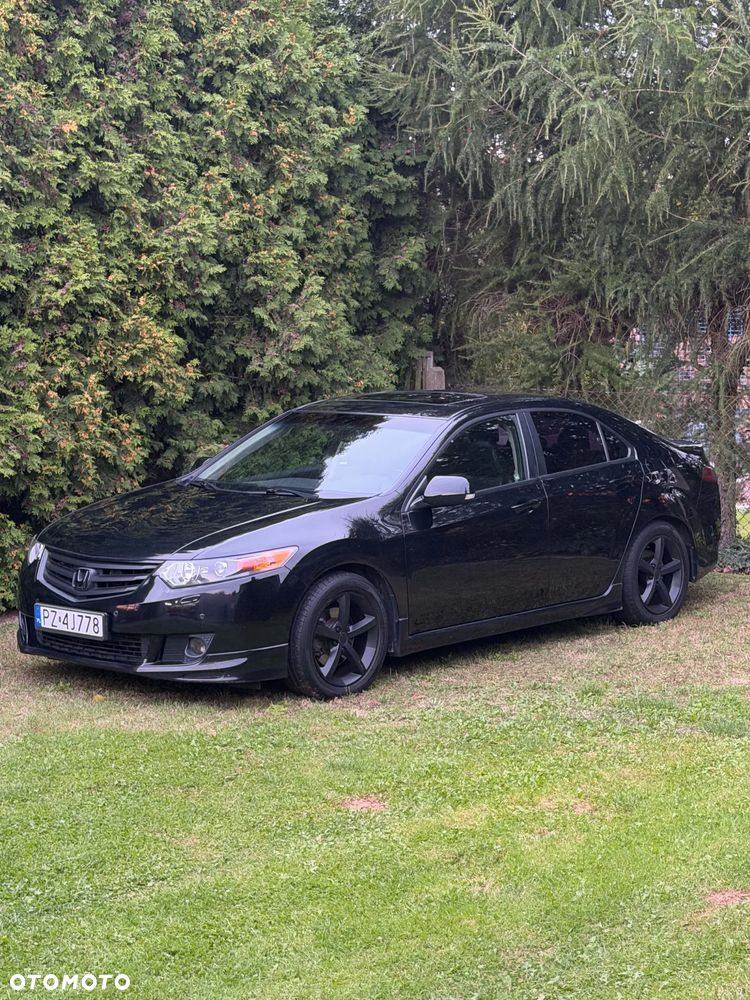 Honda Accord 2.0 Executive Nav - 22