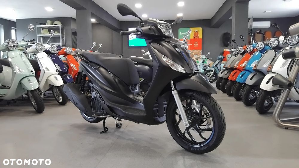 Piaggio Medley - 1