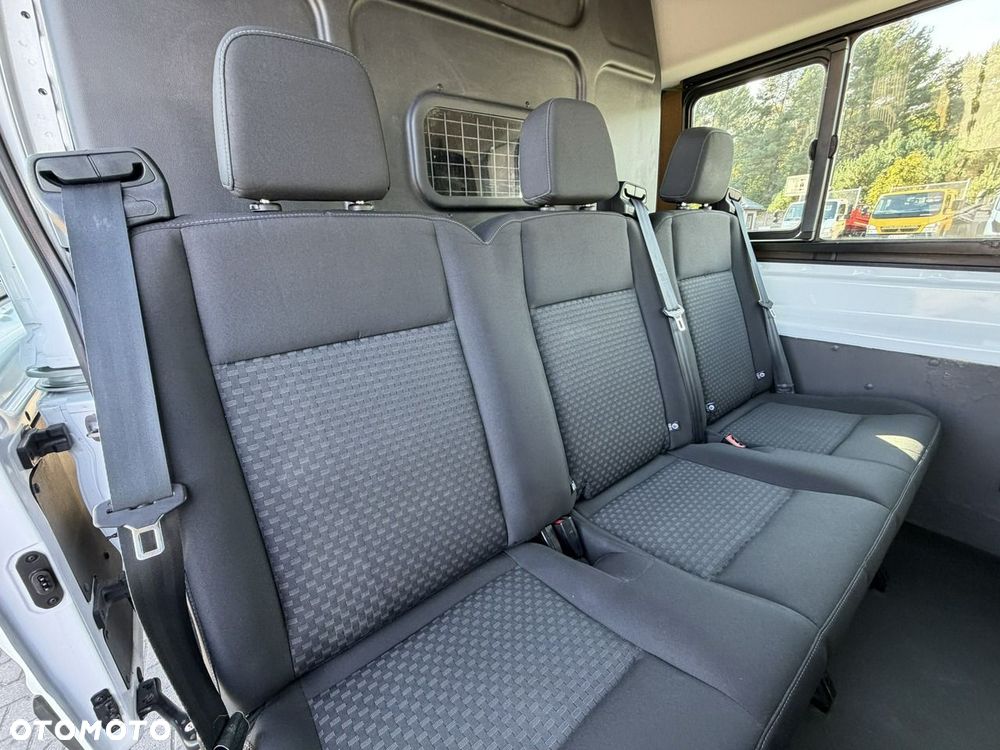 Ford Transit - 26