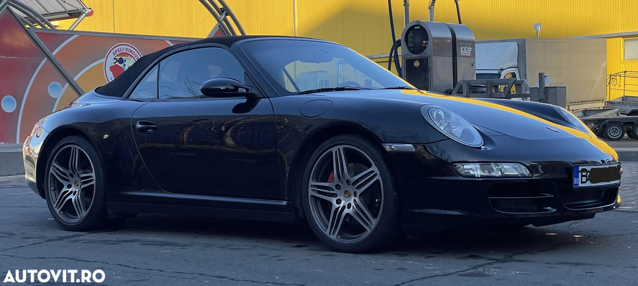 Porsche 911 Carrera 4 S Cabriolet - 5