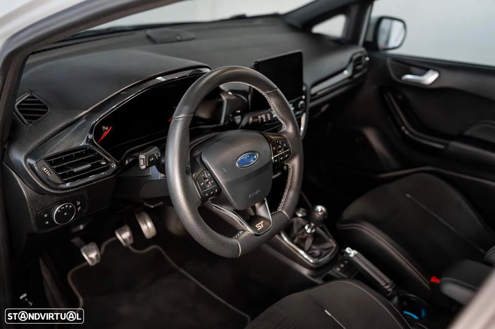Ford Fiesta 1.5 EcoBoost ST - 14