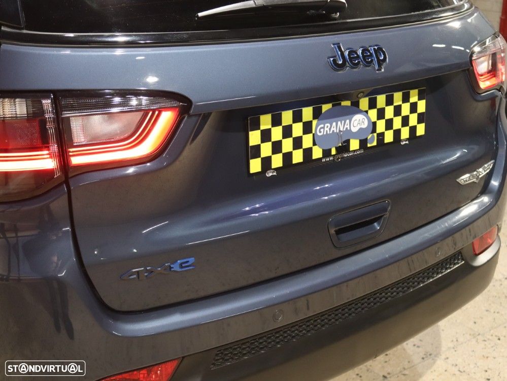 Jeep Compass 1.3 TG Trailhawk - 38