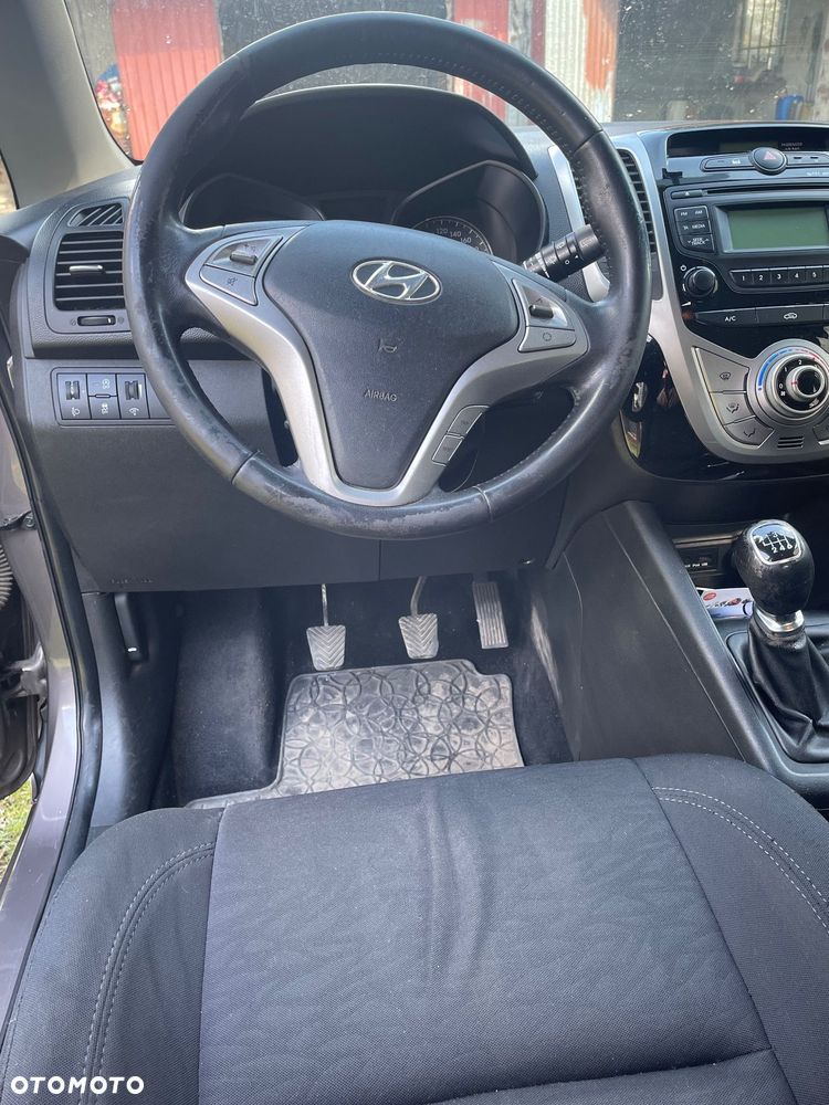 Hyundai ix20 - 3