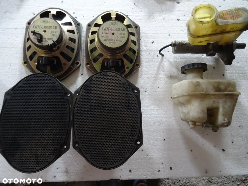 FORD MAVERICK MAZDA TRIBUTE POMPA HAMULCOWA 2,0 3,0 V6 ZBIORNIK PLYNU CZESCI ROZNE