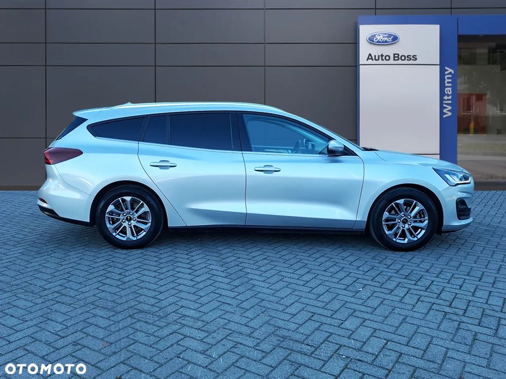 Ford Focus 1.0 EcoBoost Hybrid TITANIUM X - 11