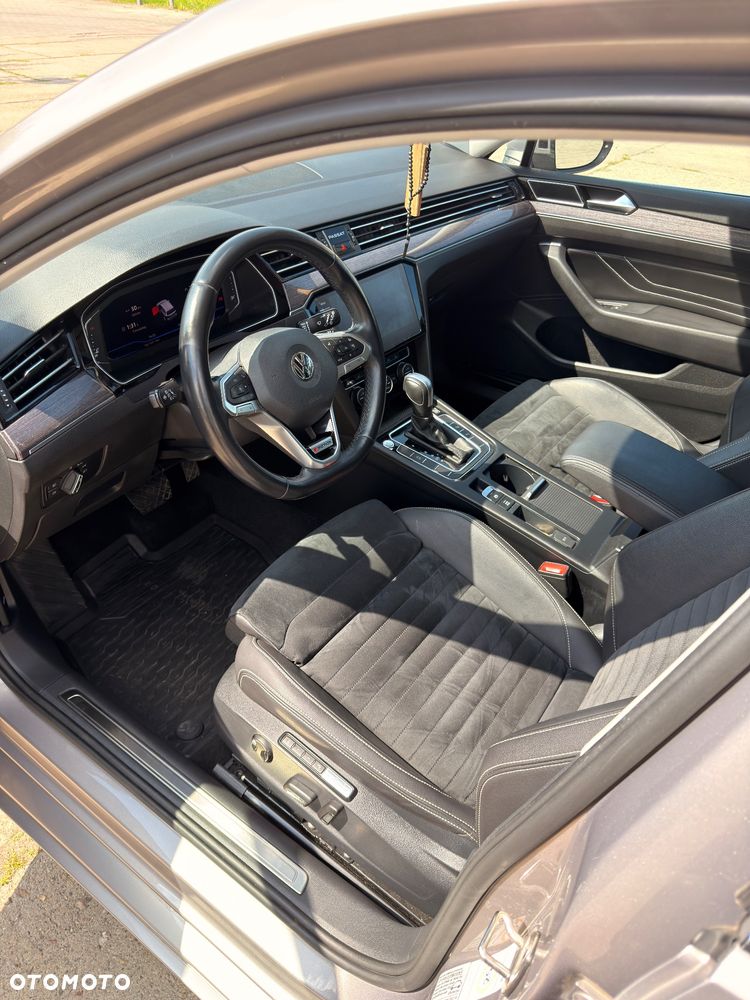 Volkswagen Passat 2.0 TDI SCR DSG 4Motion Business - 16