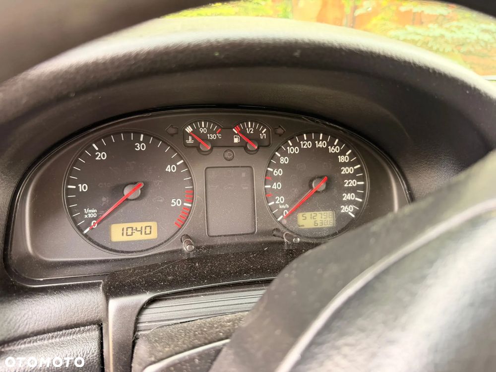 Volkswagen Passat 1.9 TDI CL - 4