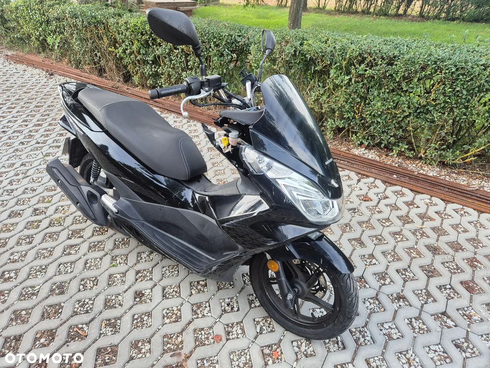 Honda PCX - 1