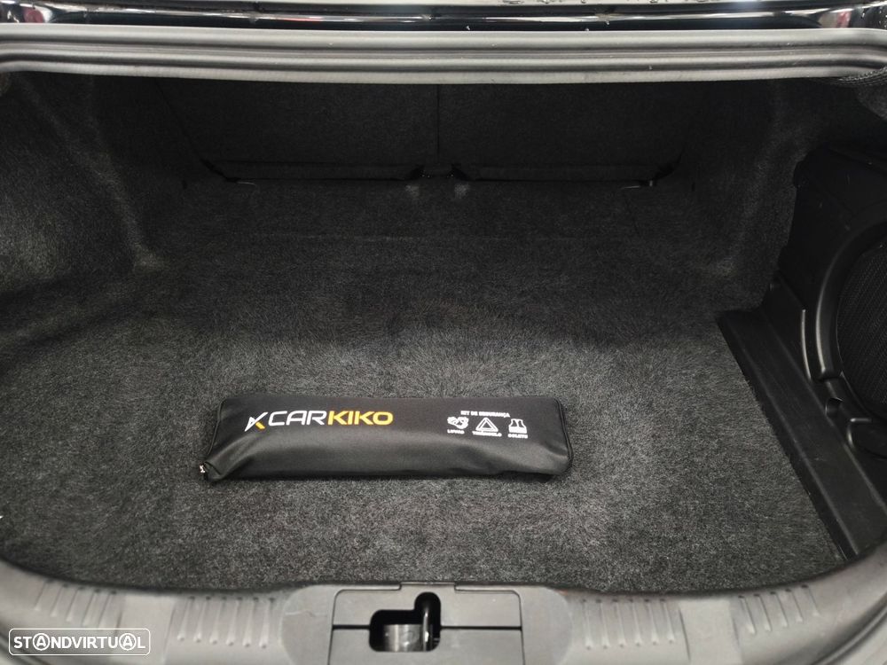 Ford Mustang 2.3i EcoBoost - 25