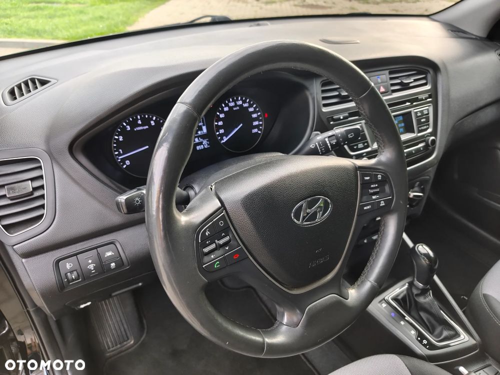 Hyundai i20 1.4 Automatik Trend - 18