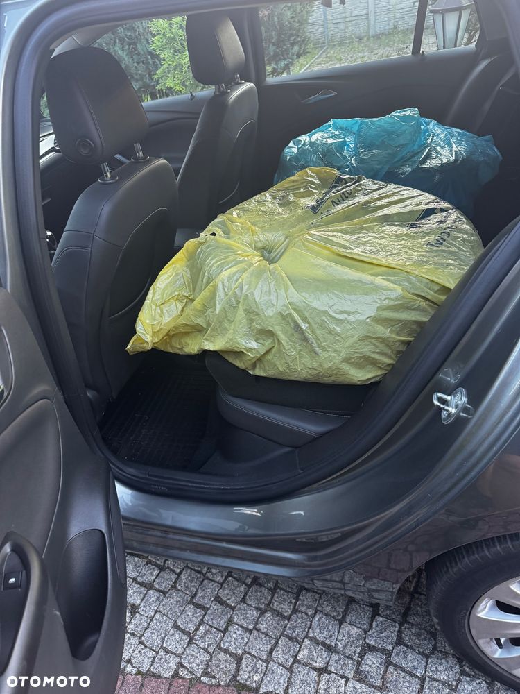 Opel Astra 1.6 CDTI Elite S&S - 17
