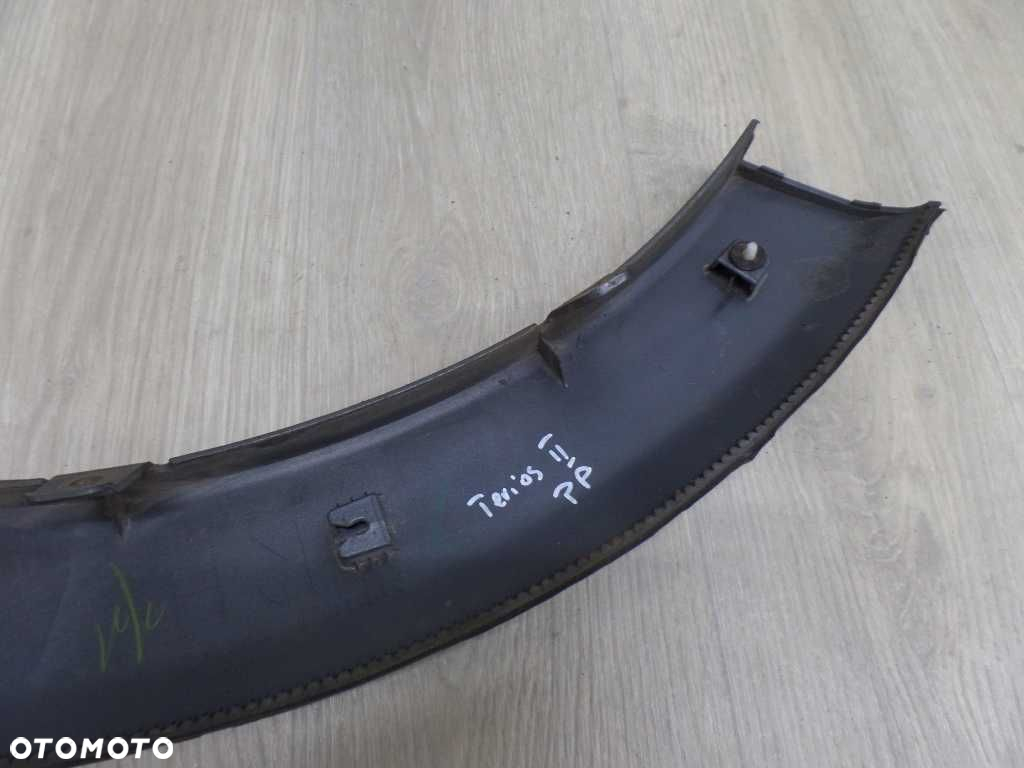 DAIHATSU TERIOS II LISTWA NAKLADKA BLOTNIKA PRAWY PRZOD 75601-B4020 06-16 - 7