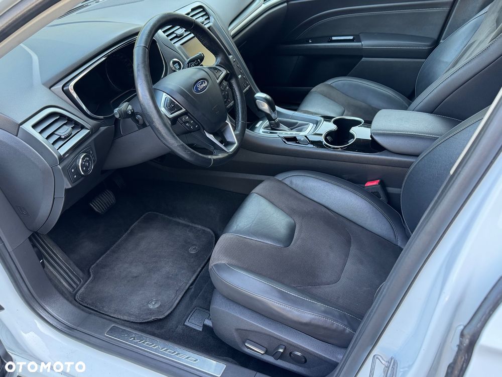 Ford Mondeo 2.0 TDCi Bi-Turbo PowerShift-Aut Titanium - 24