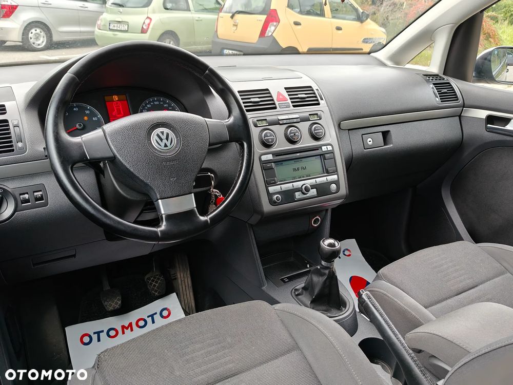 Volkswagen Touran 1.4 TSI Highline Perfectline - 19